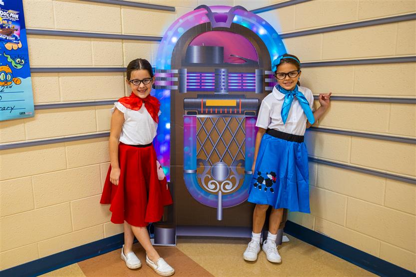 Students dress up for '50s day